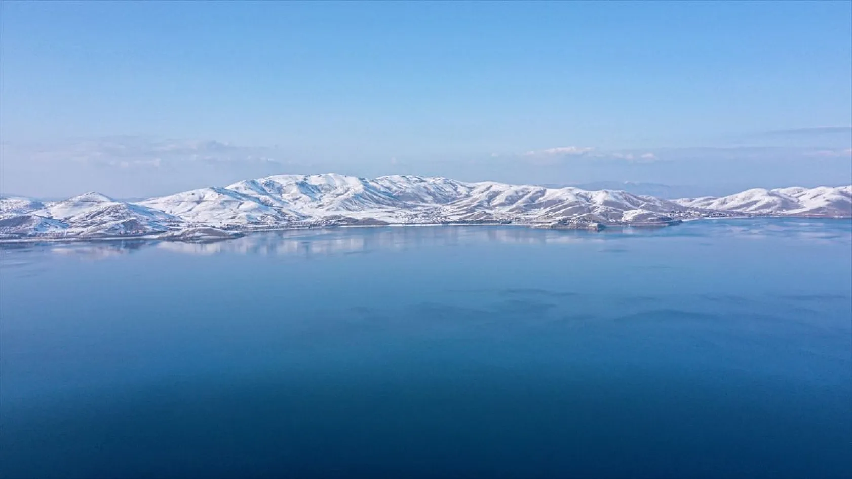 Hazar Gölü havadan görüntülendi