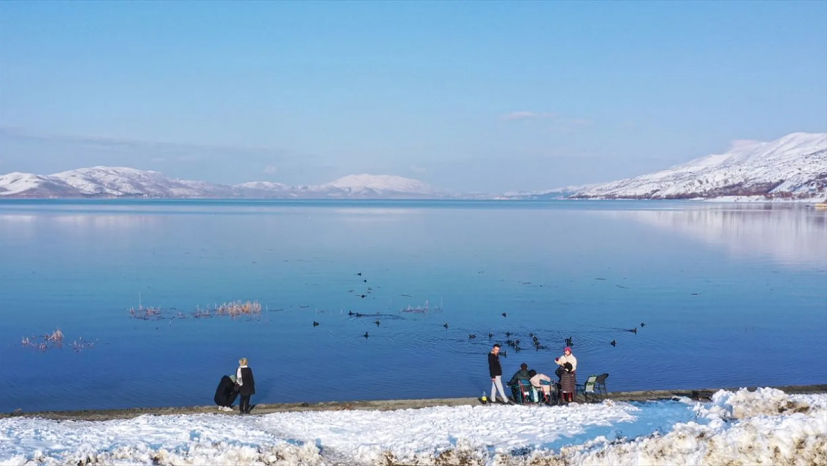 Hazar Gölü havadan görüntülendi