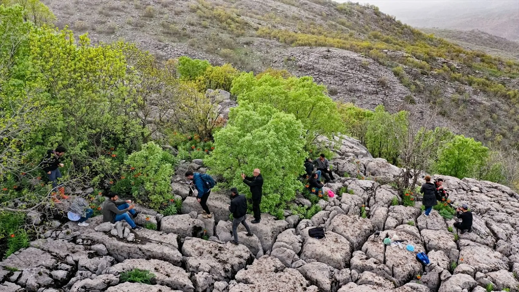 'Ağlayan gelin' için zirveye tırmanış