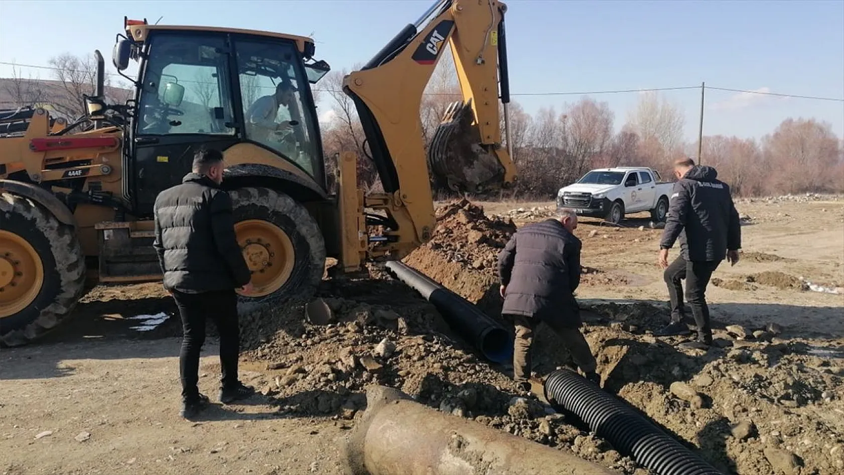 Sel ve heyelan mağdurlarına yardım mesaisi
