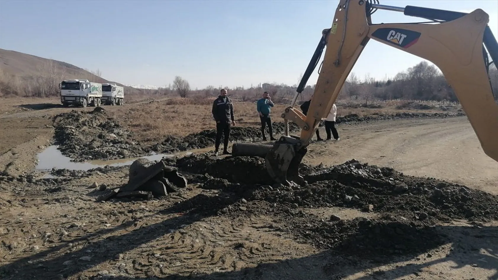 Sel ve heyelan mağdurlarına yardım mesaisi