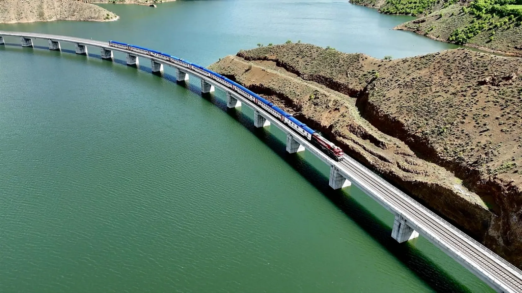 Fotoğraf tutkunlarının gözdesi: Vangölü Ekspresi