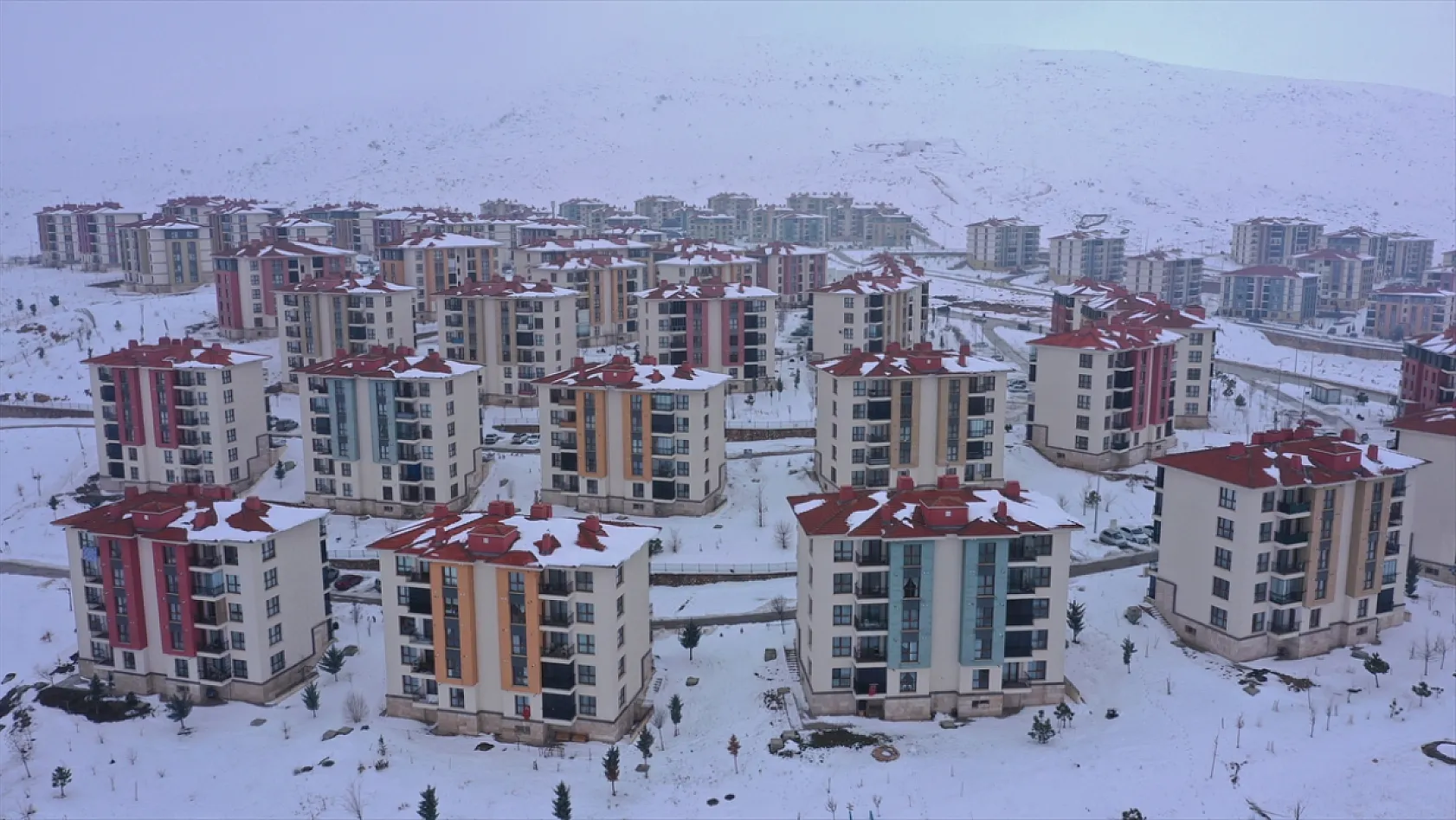 Elazığ'da 12 bin 462 konut teslim edildi