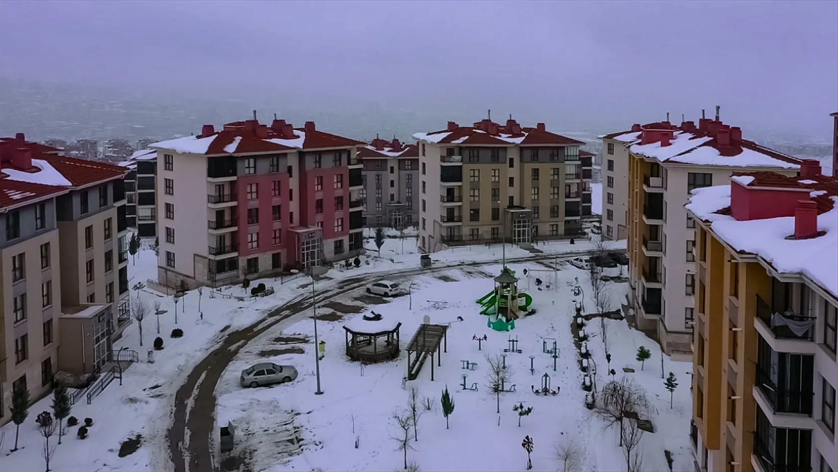 Elazığ'da 12 bin 462 konut teslim edildi