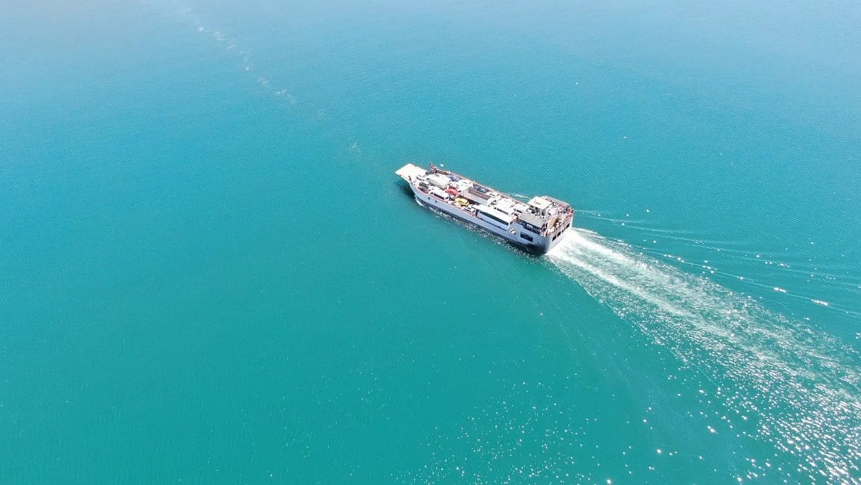 Elazığ'dan Tunceli'ye feribot yoğunluğu