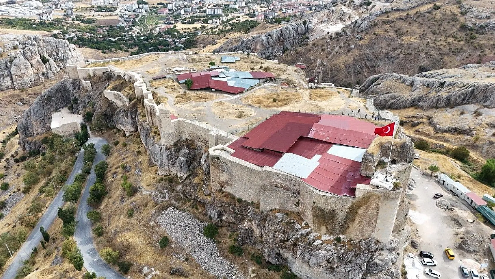 Selçuklu dönemine ışık tutan kitabe, Harput Kalesinde bulundu