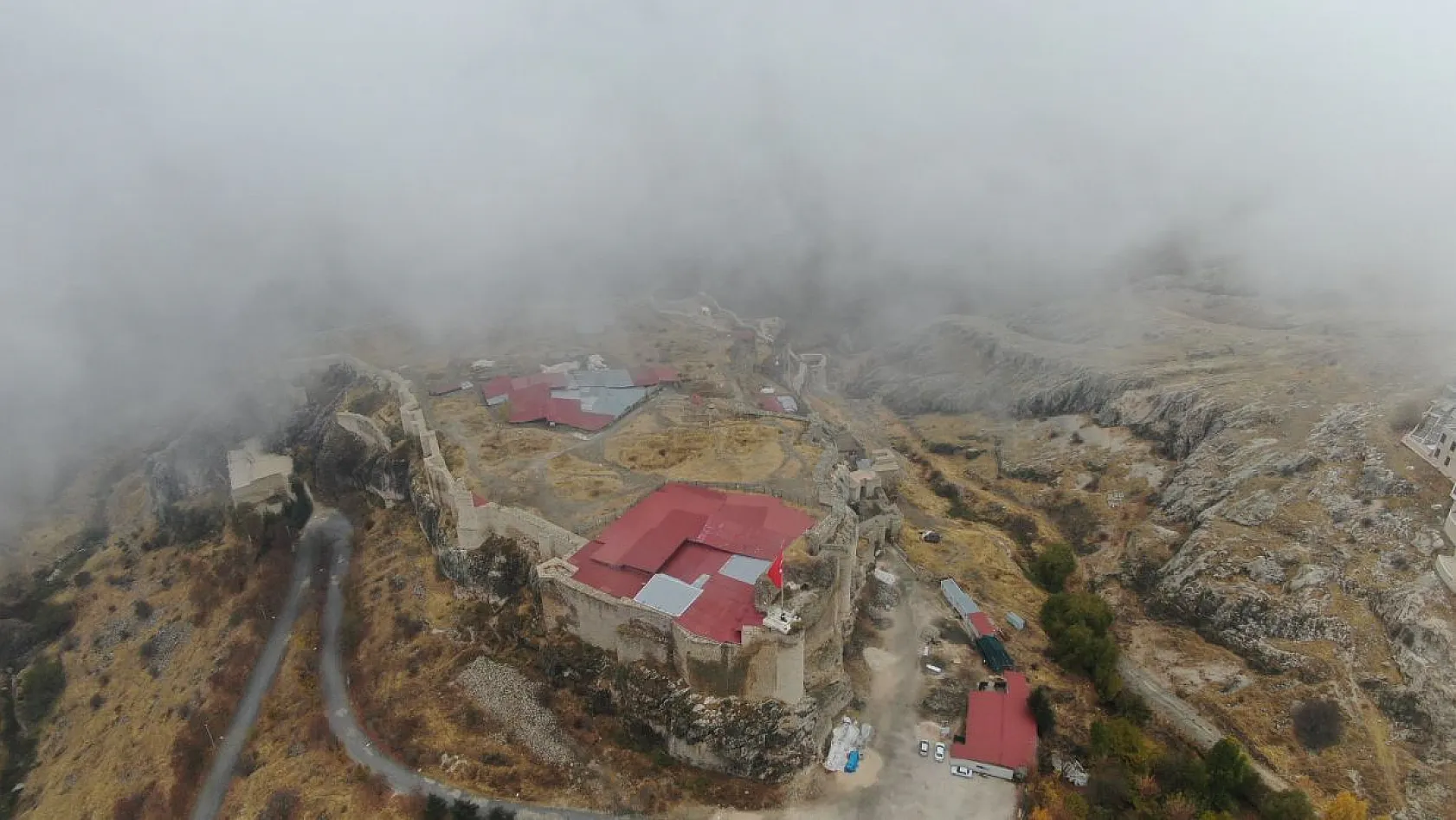 Elazığ'da sis büyüsü