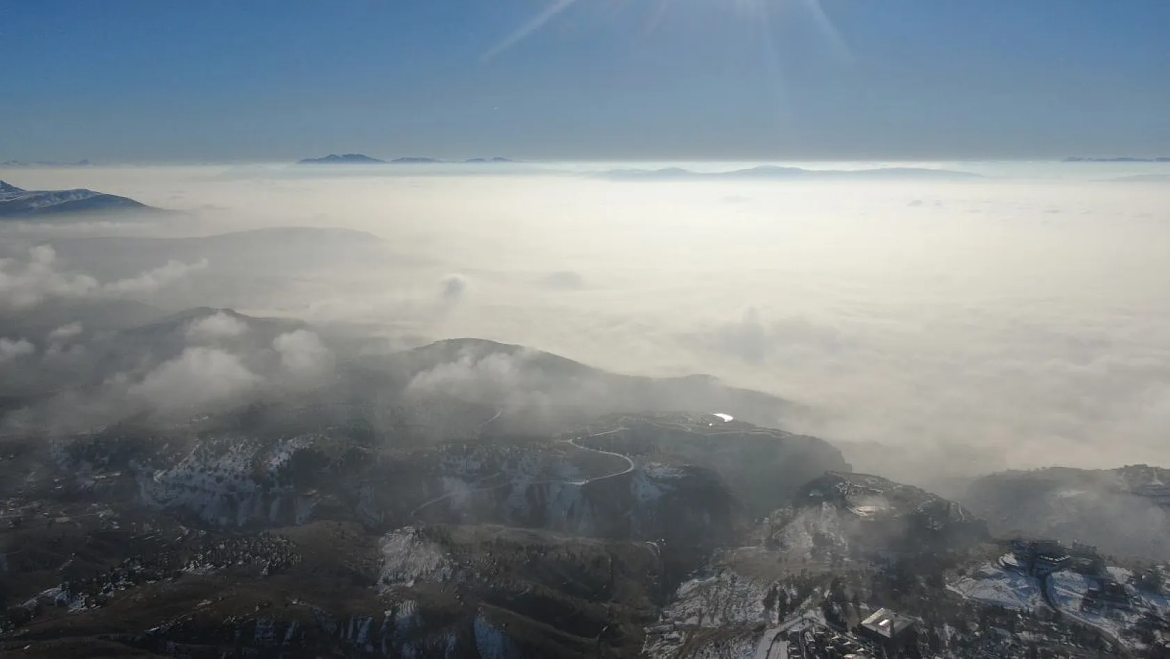 Elazığ sis denizinde kayboldu