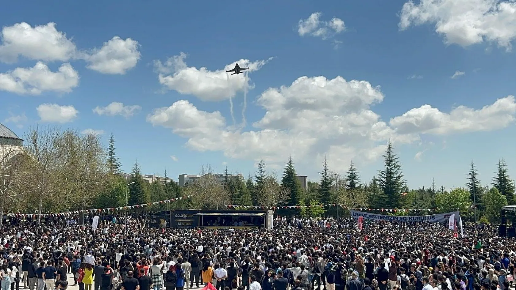 SOLOTÜRK Elazığ'da nefes kesti