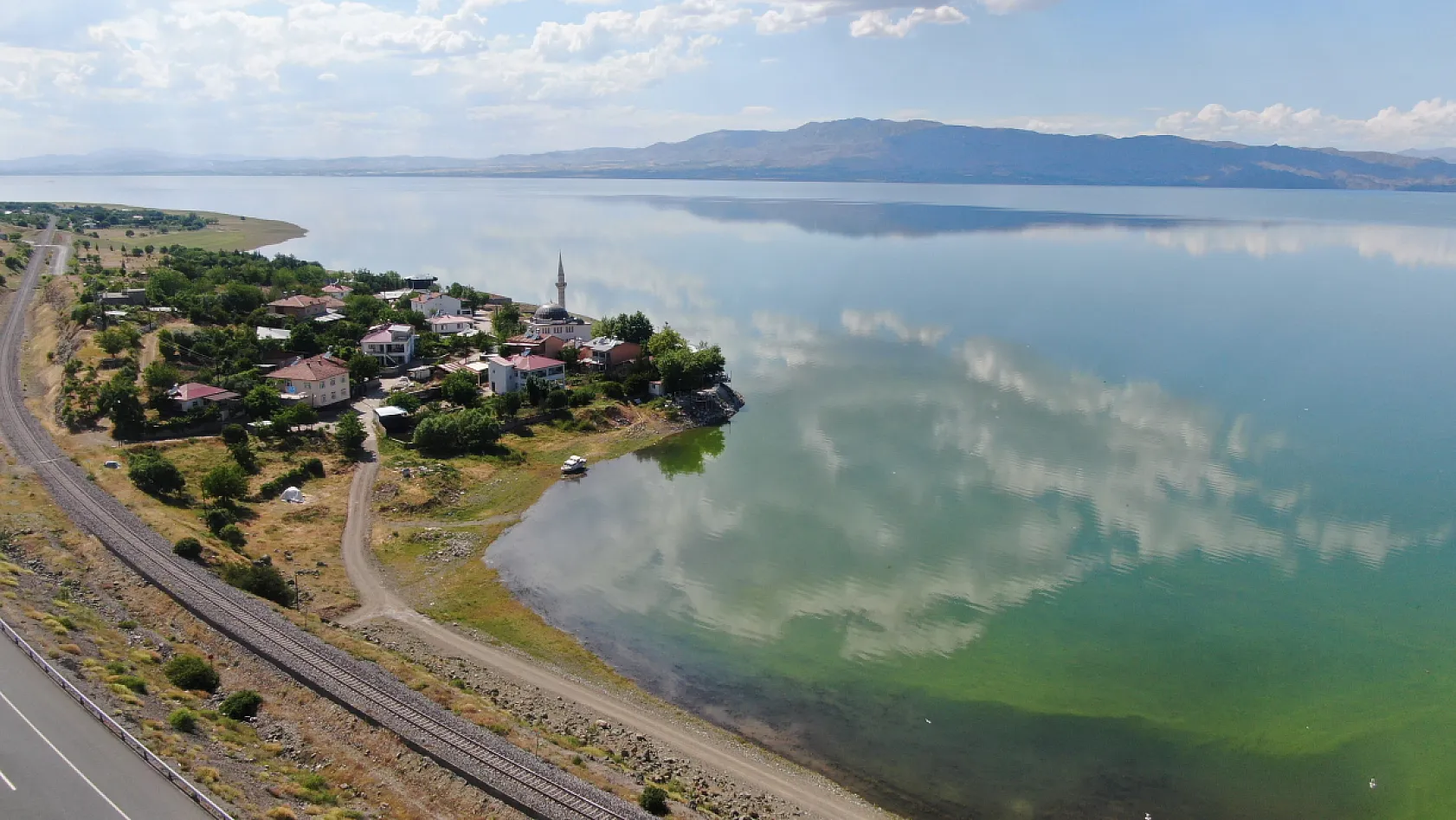 Elazığ'ın saklı cenneti göz kamaştırıyor