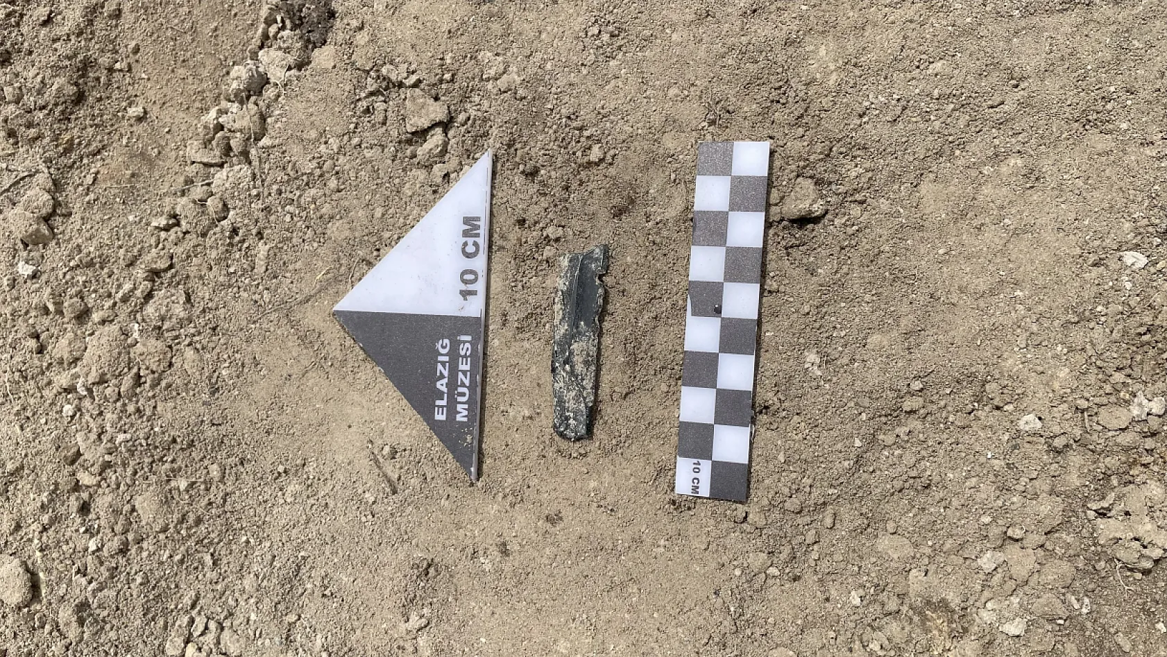 Elazığ'da 6 bin yıllık seramikler ortaya çıkarıldı