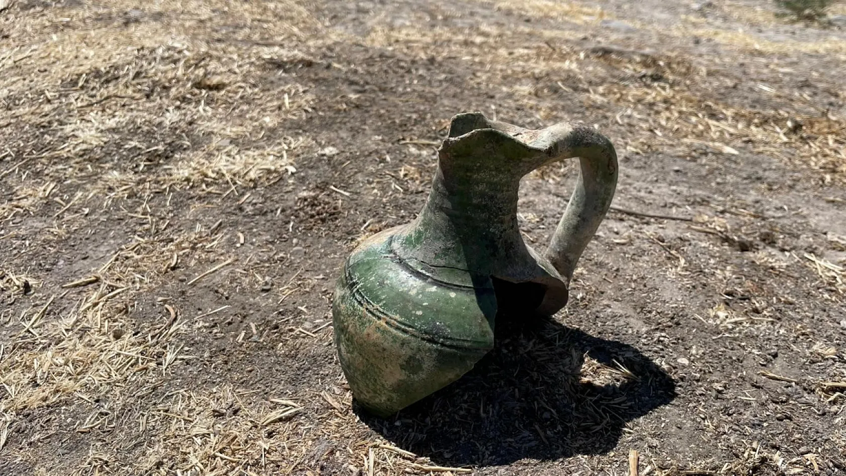 Elazığ'da 6 bin yıllık seramikler ortaya çıkarıldı