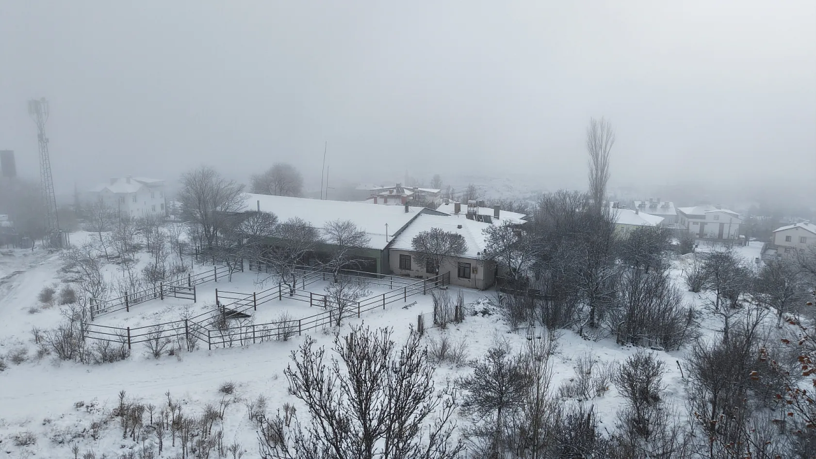 Elazığ'da kış manzaraları havadan görüntülendi