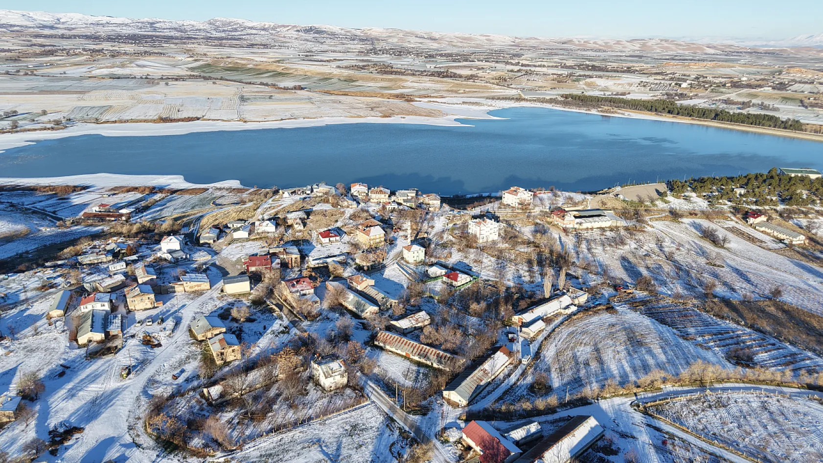 Doğanın sessiz misafirleri 'kara bataklar''