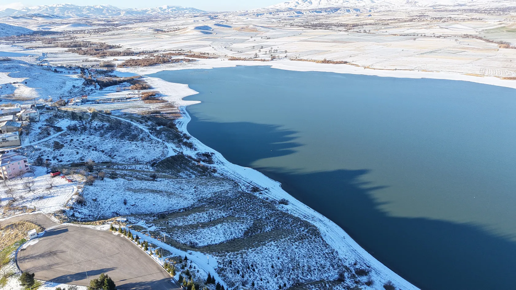Doğanın sessiz misafirleri 'kara bataklar''