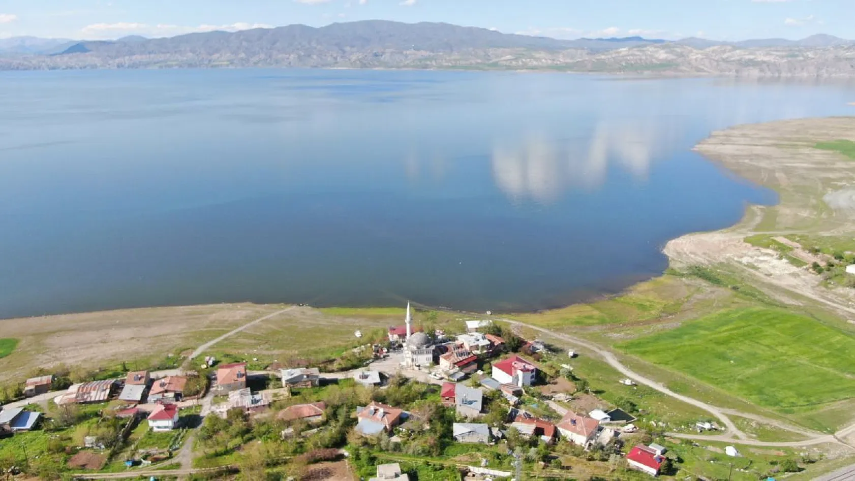 Aşağı İçme köyü, yeniden eski güzelliğine kavuştu