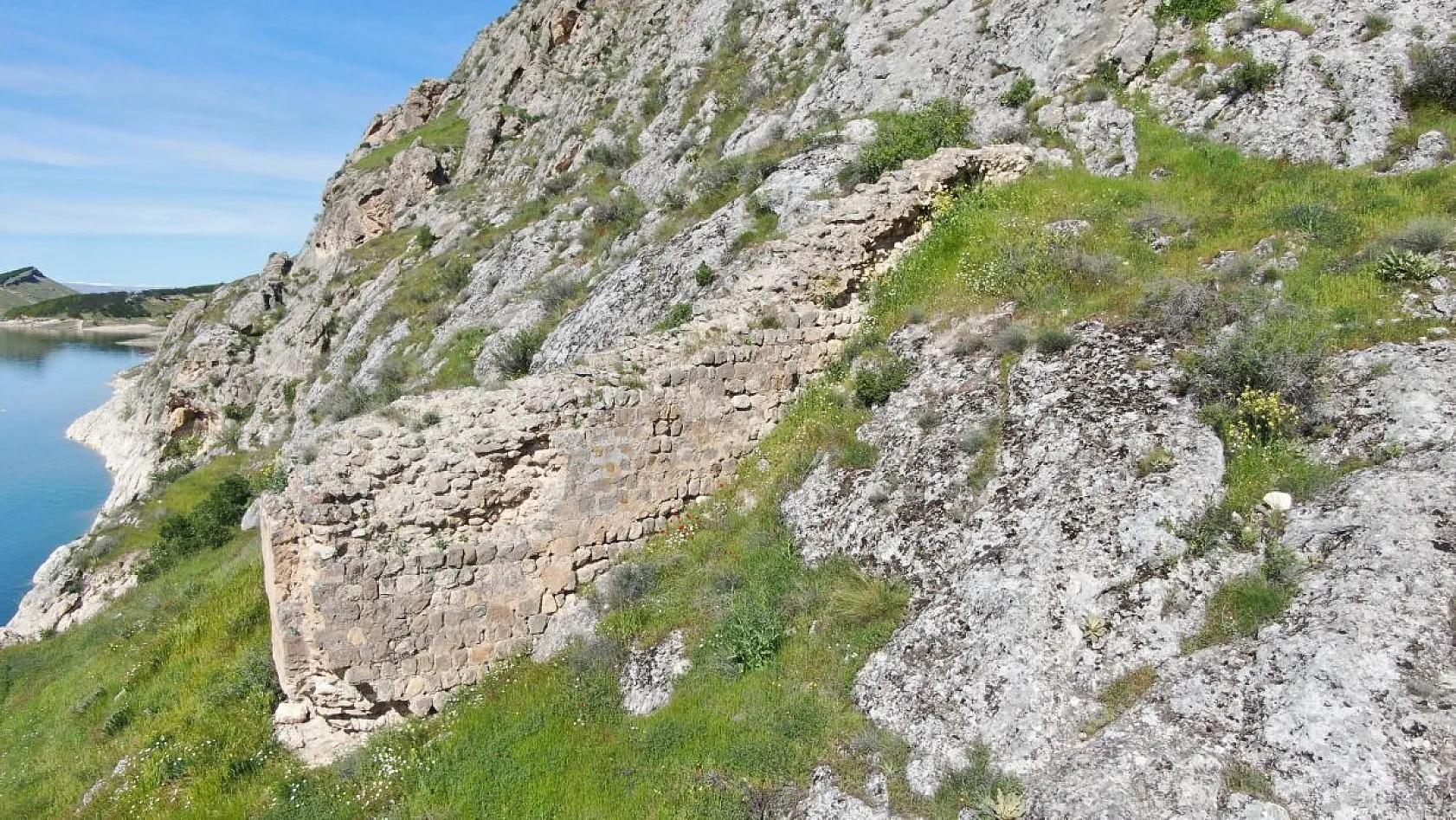 'Masara Kalesi Zindanları' turizme kazandırılmayı bekliyor