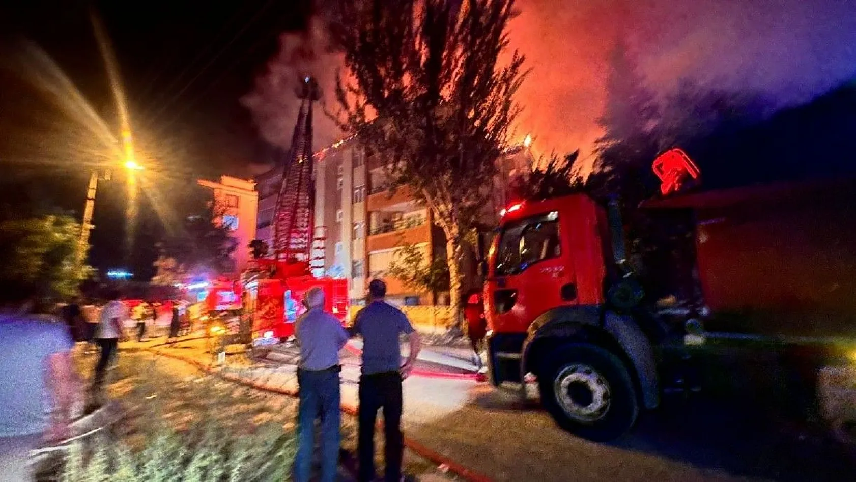 Elazığ'da korkutan yangın!