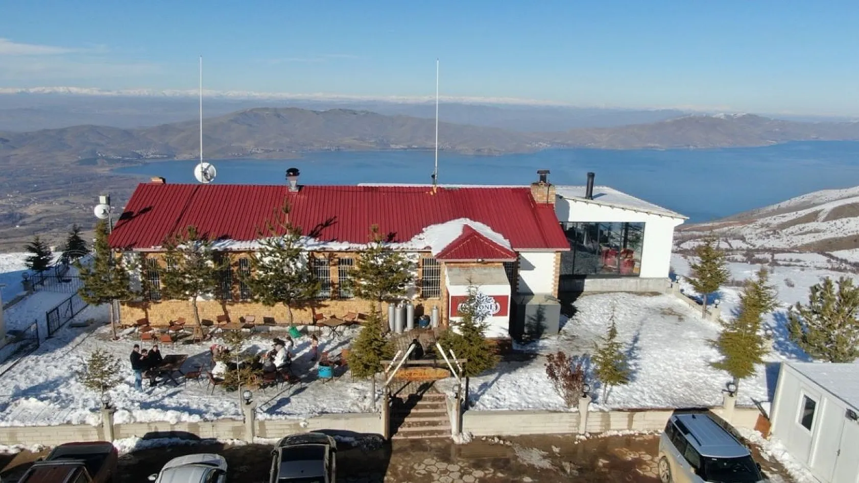 Hazarbaba'da kayak keyfi başladı