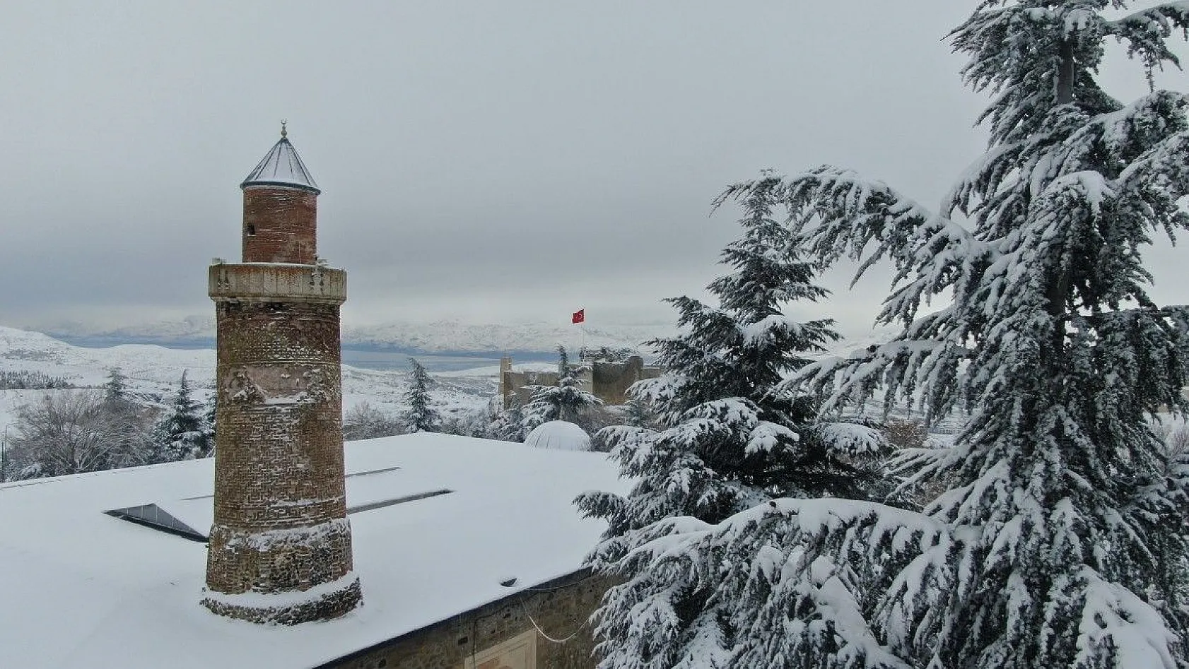 Harput beyaza büründü