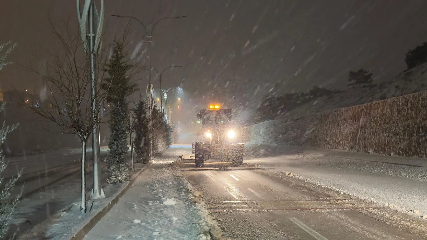 Elazığ'da karla mücadele seferberliği