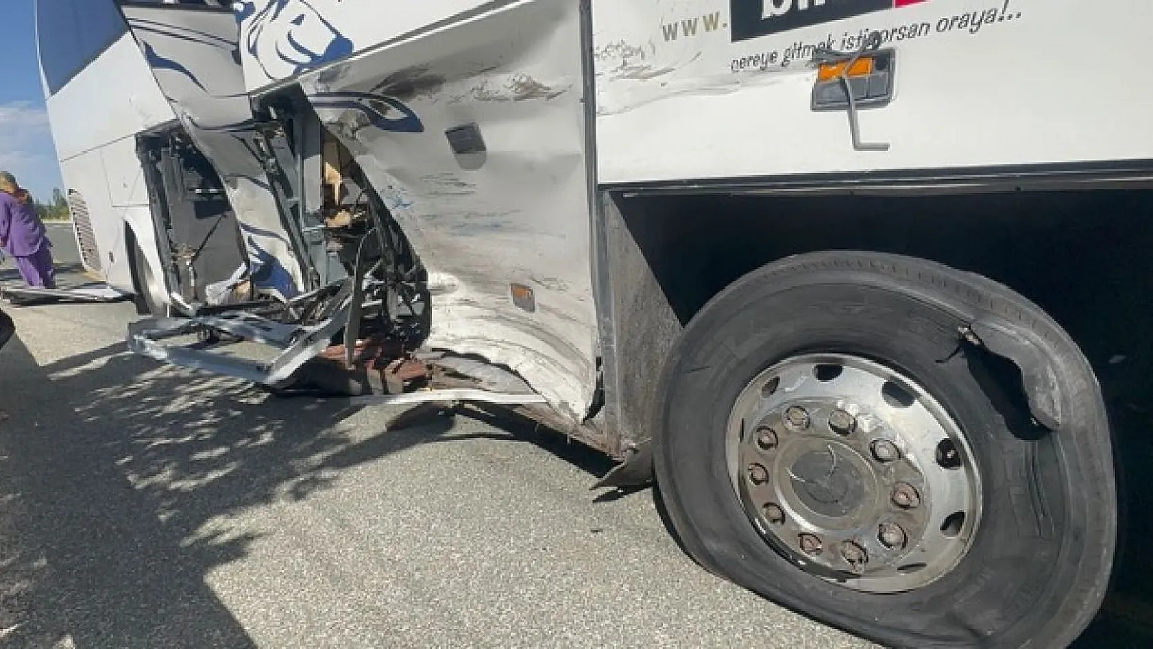 Elazığ'da feci kaza! Çok sayıda yaralı var