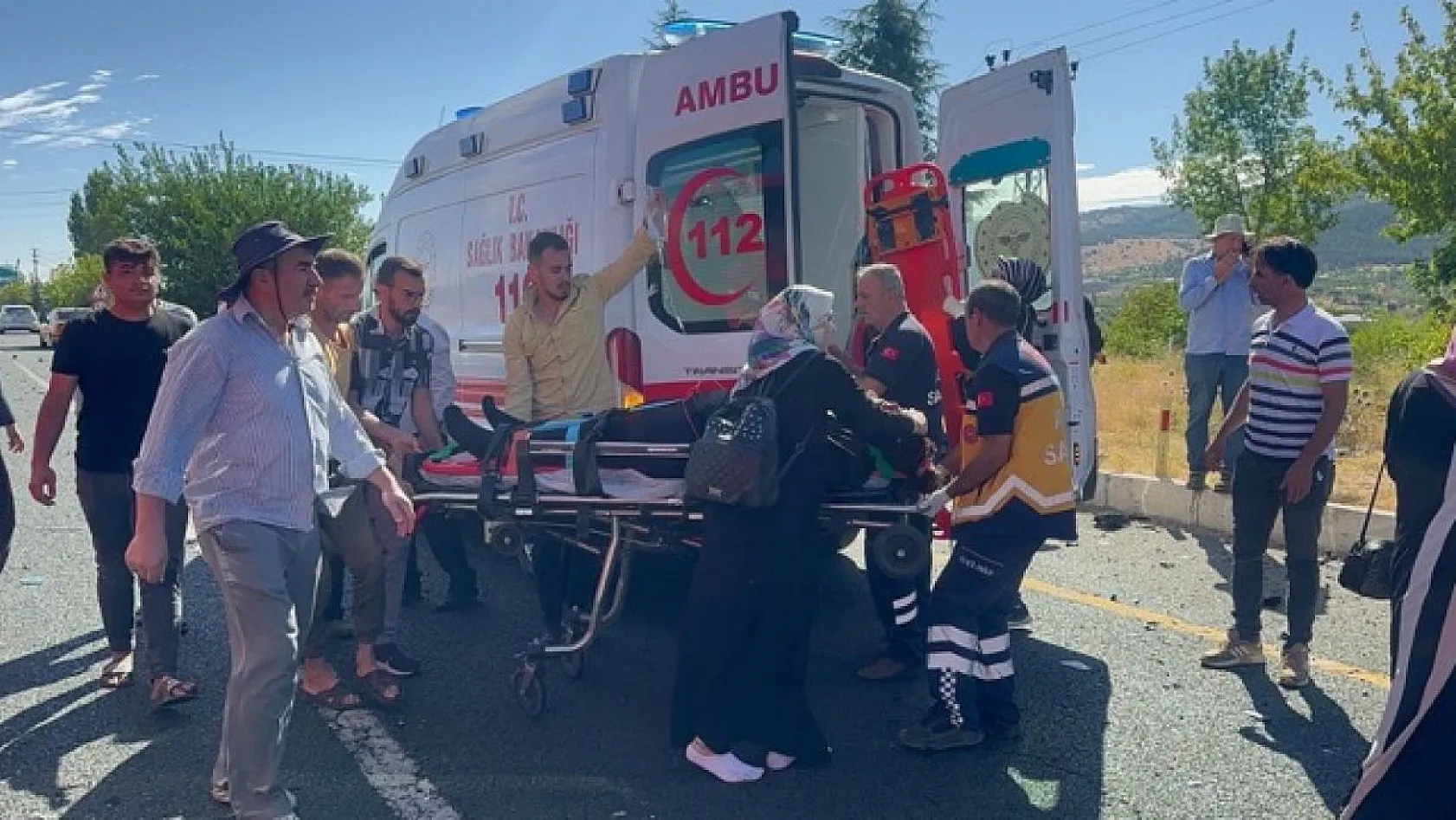 Elazığ'da feci kaza! Çok sayıda yaralı var