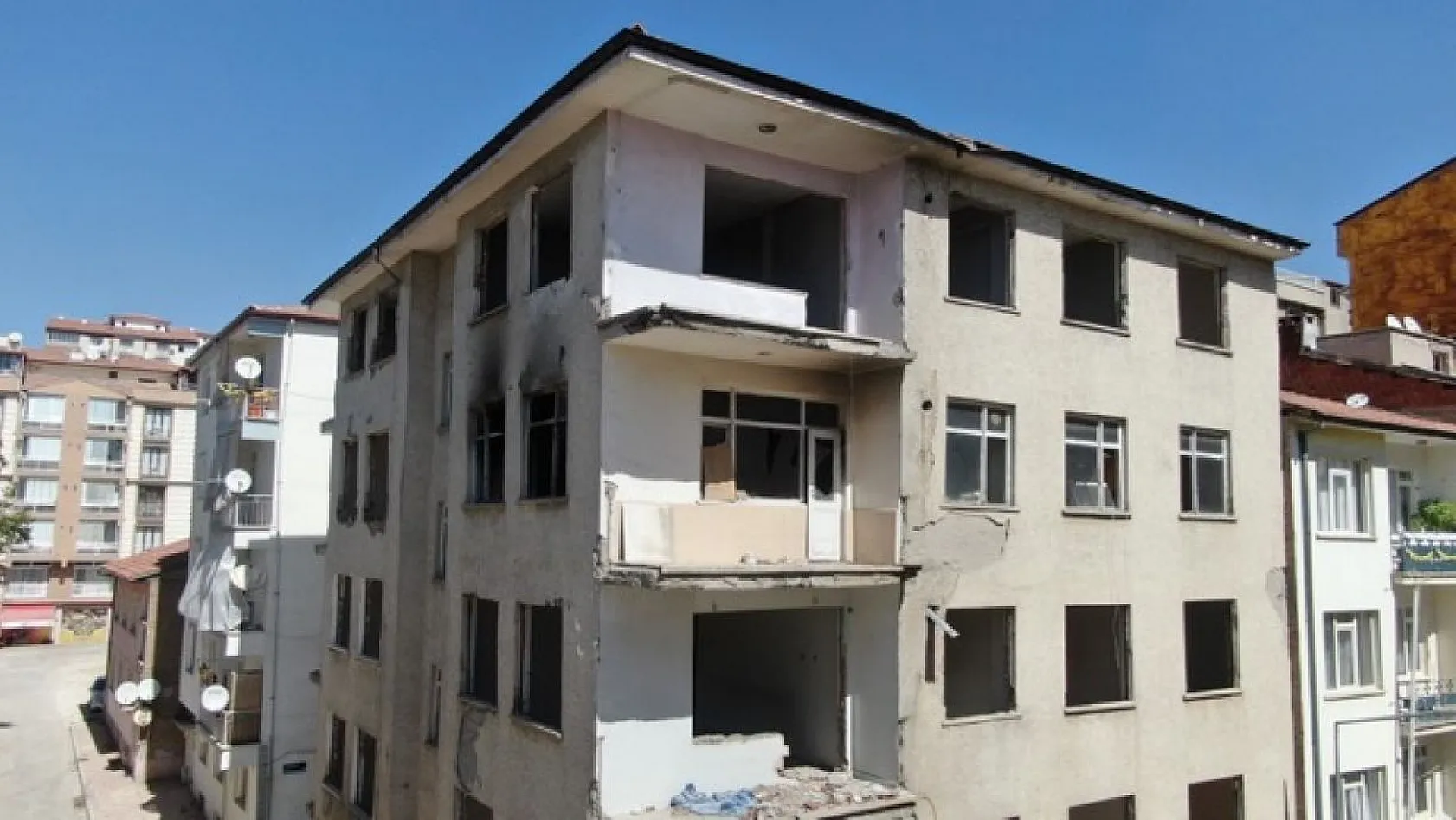 Bu binalar tehlike saçıyor!