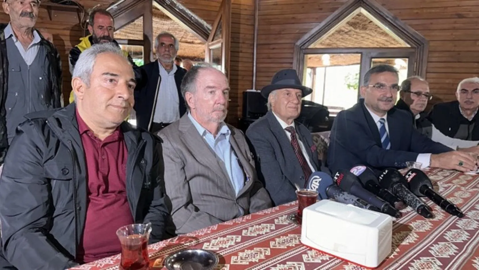 Prof. Dr. Melih Boydak Hatıra Ormanı'na fidan dikildi