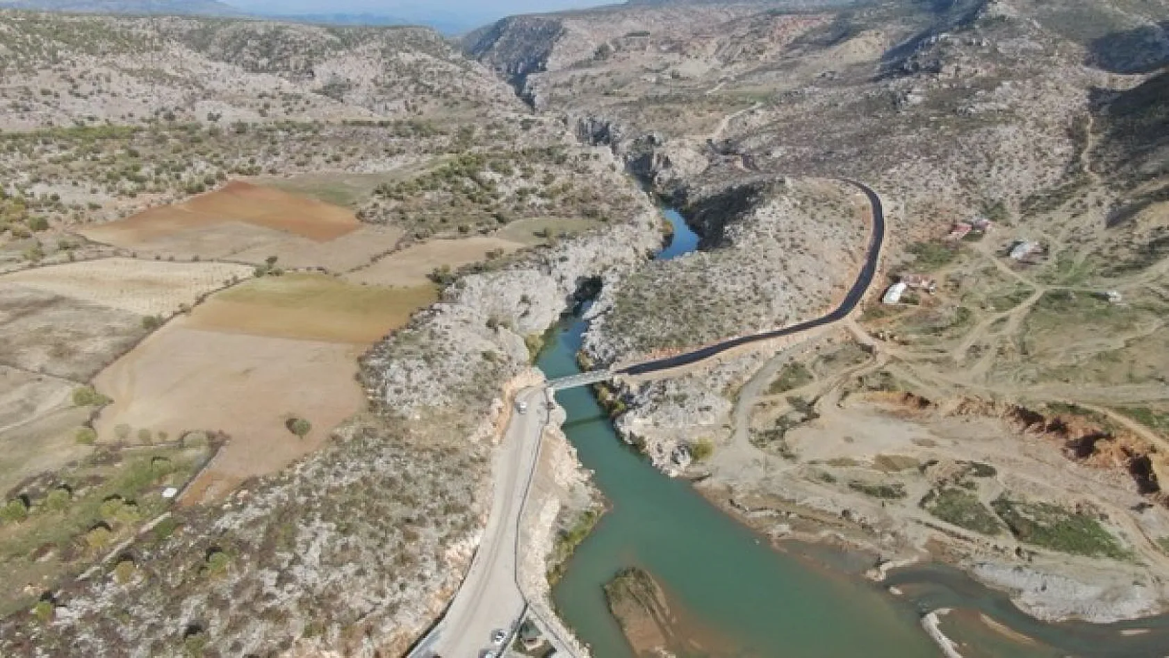 Tegre Köprüsü turizme kazandırılmayı bekliyor