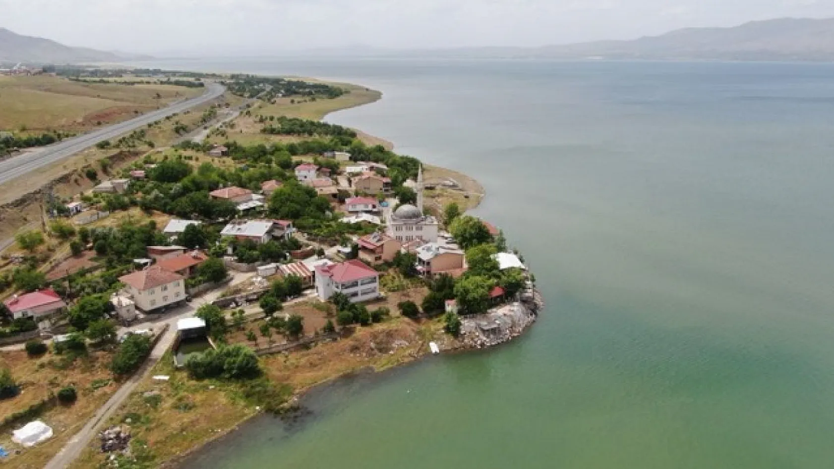 Aşağı İçme köyü eski ihtişamına kavuştu