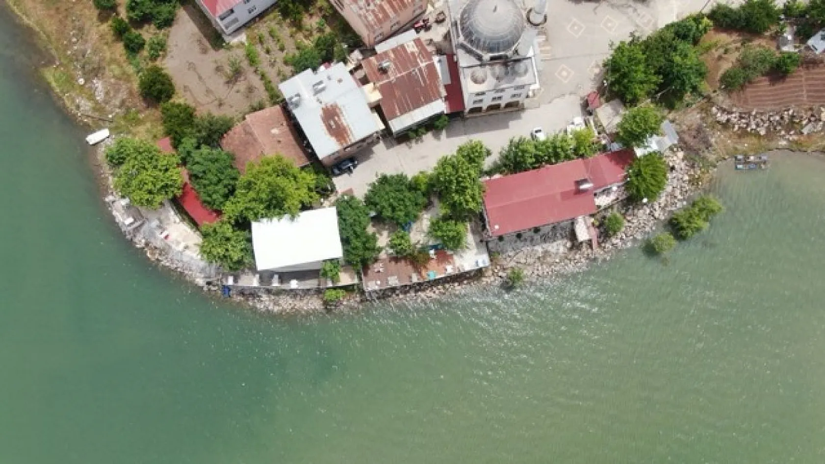 Aşağı İçme köyü eski ihtişamına kavuştu