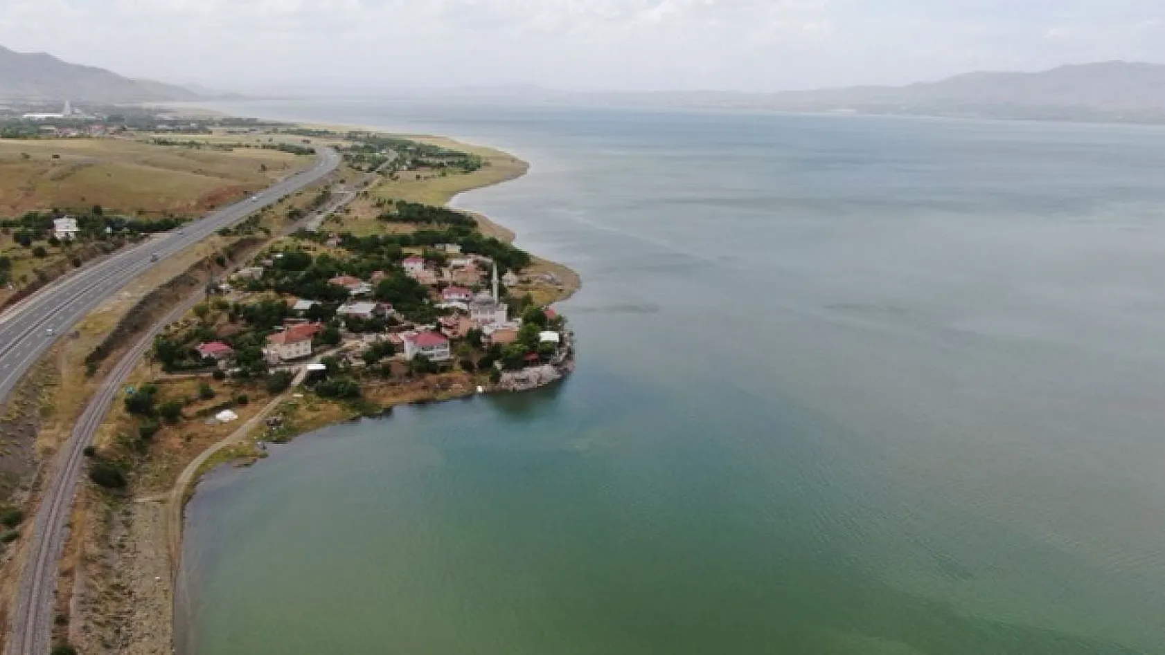 Aşağı İçme köyü eski ihtişamına kavuştu