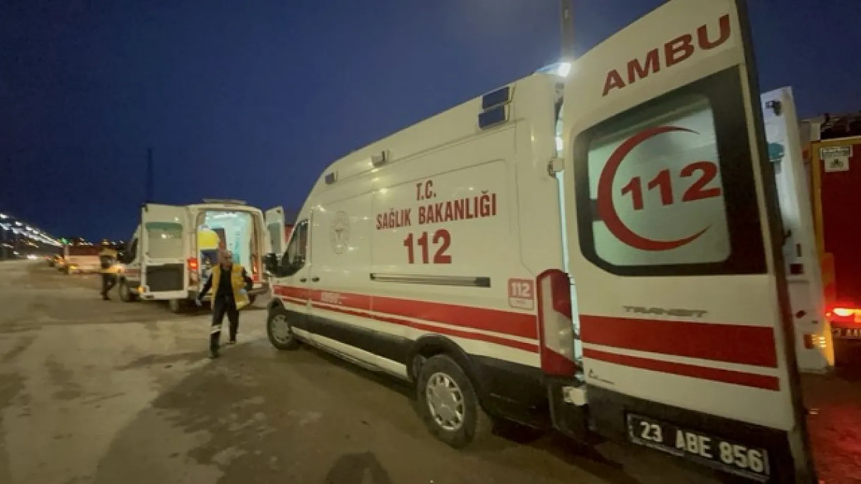 Protokol yolunda feci çarpışma! Yaralılar var...