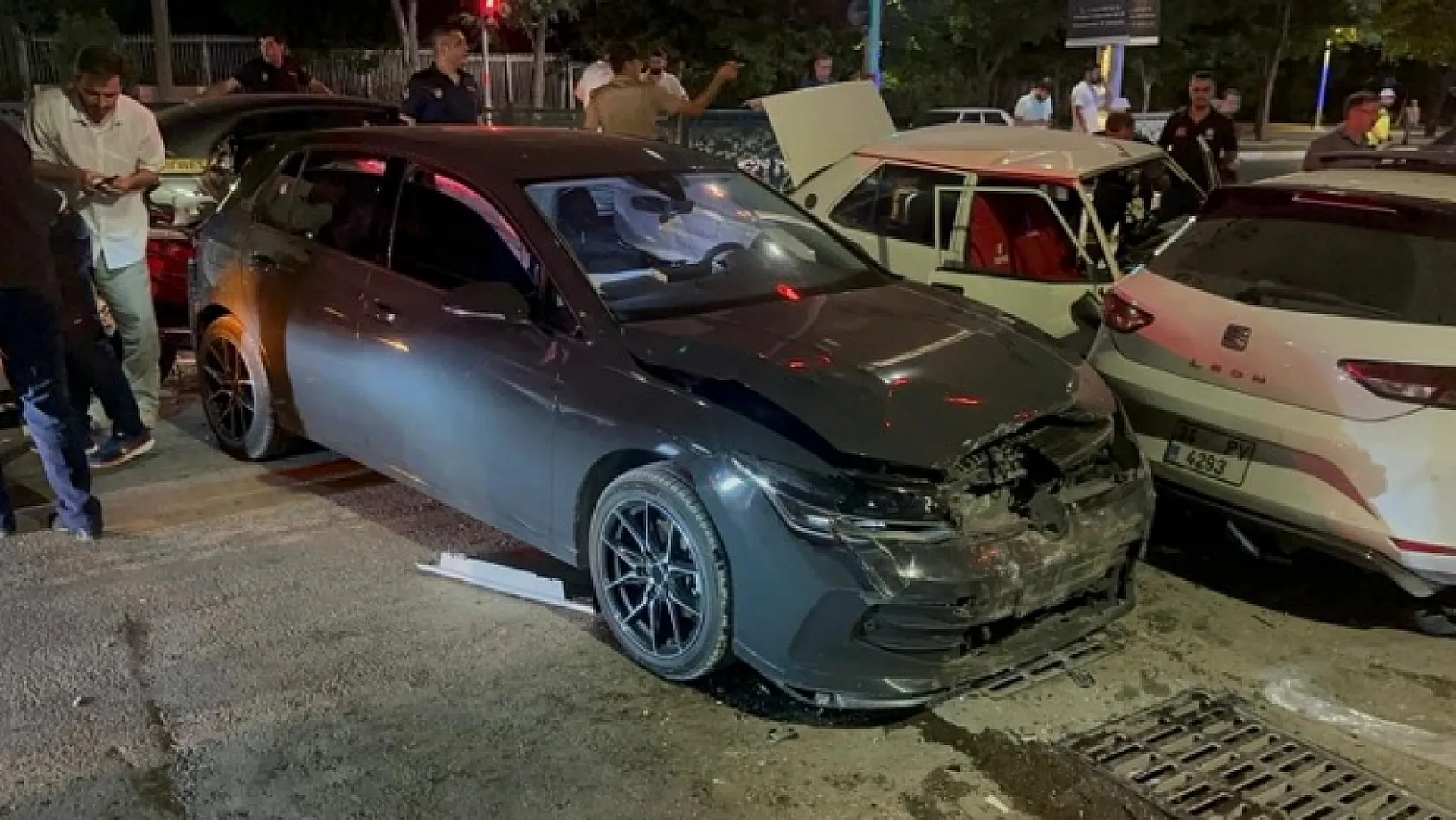 Elazığ'da zincirleme trafik kazası