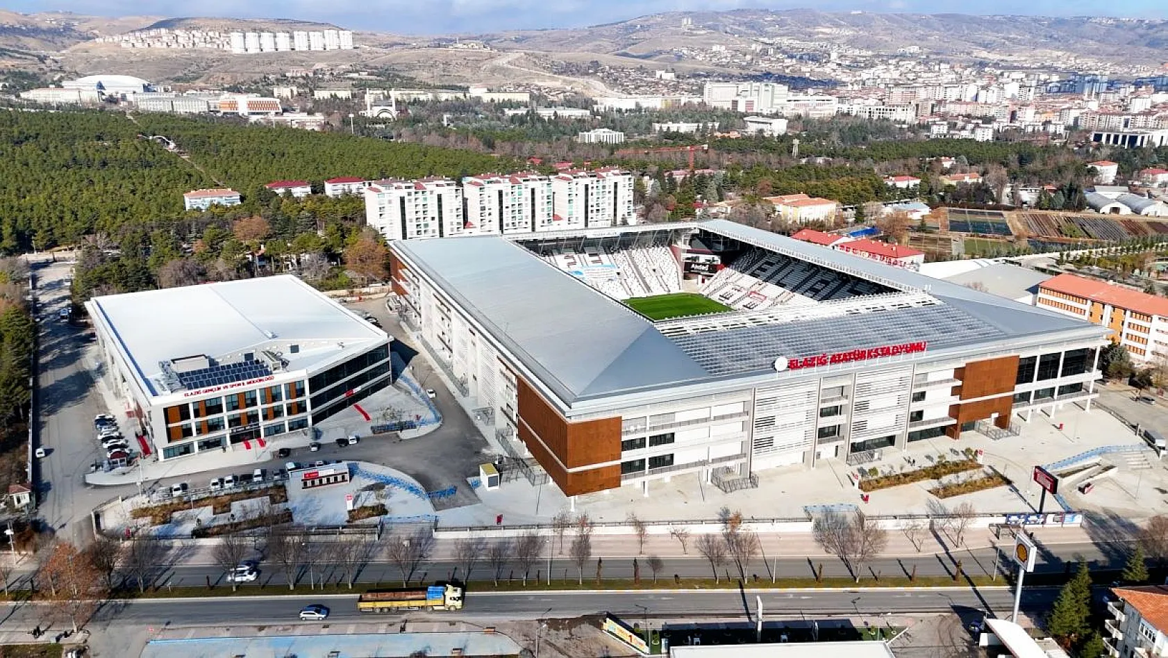 Nereden Nereye... Elazığ'da bir 'Yaşayan Stad'