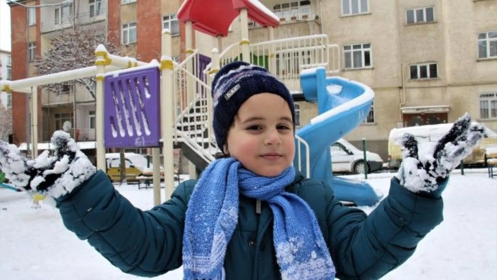 Elazığ'da kar sevinci