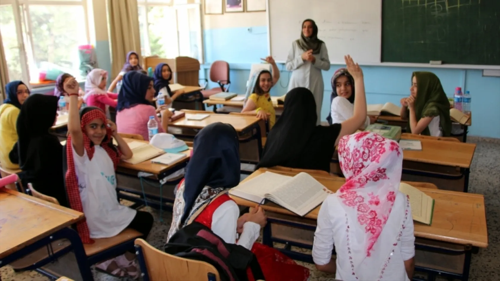 Elazığ'da 'Okullar Hayat Olsun' projesi