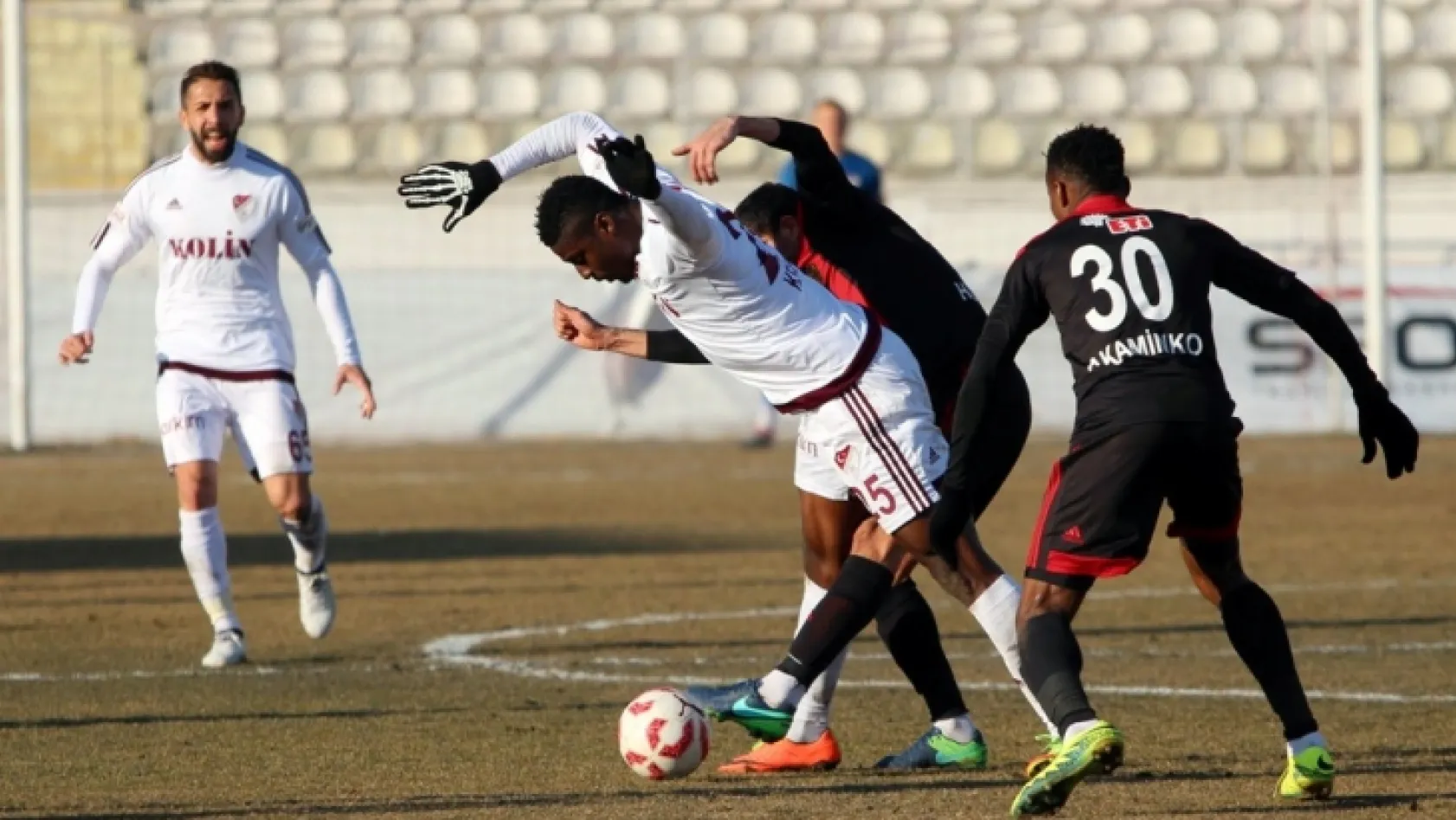 Elazığspor - Eskişehirspor maçının fotoğrafları