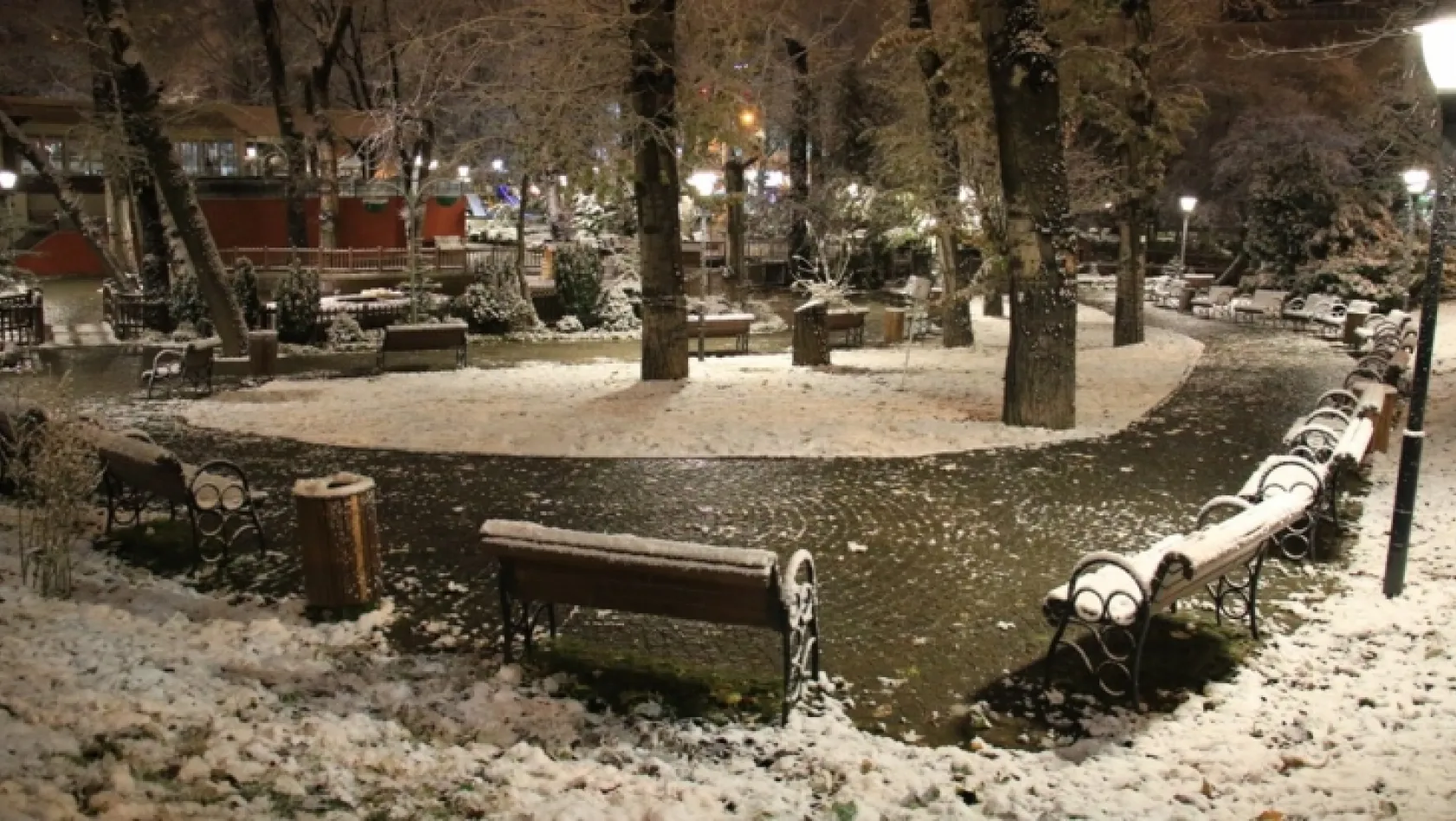 Ankara'da kartpostallık kar manzaraları