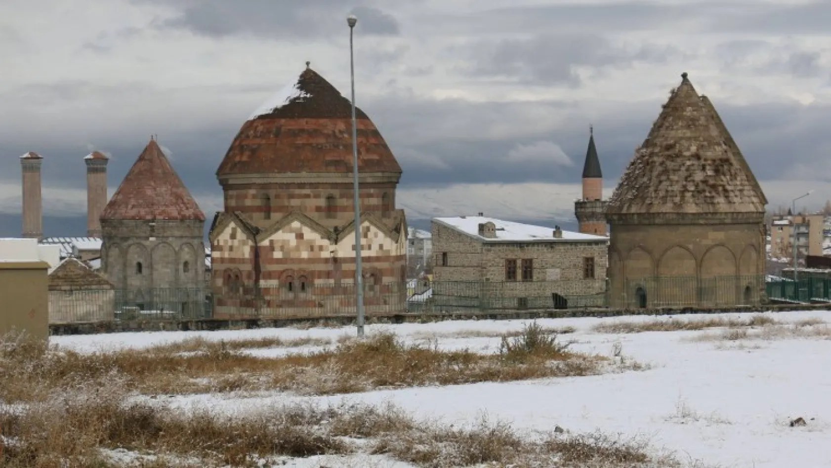 Erzurum'un tarihi eserleri gün yüzüne çıkartıldı