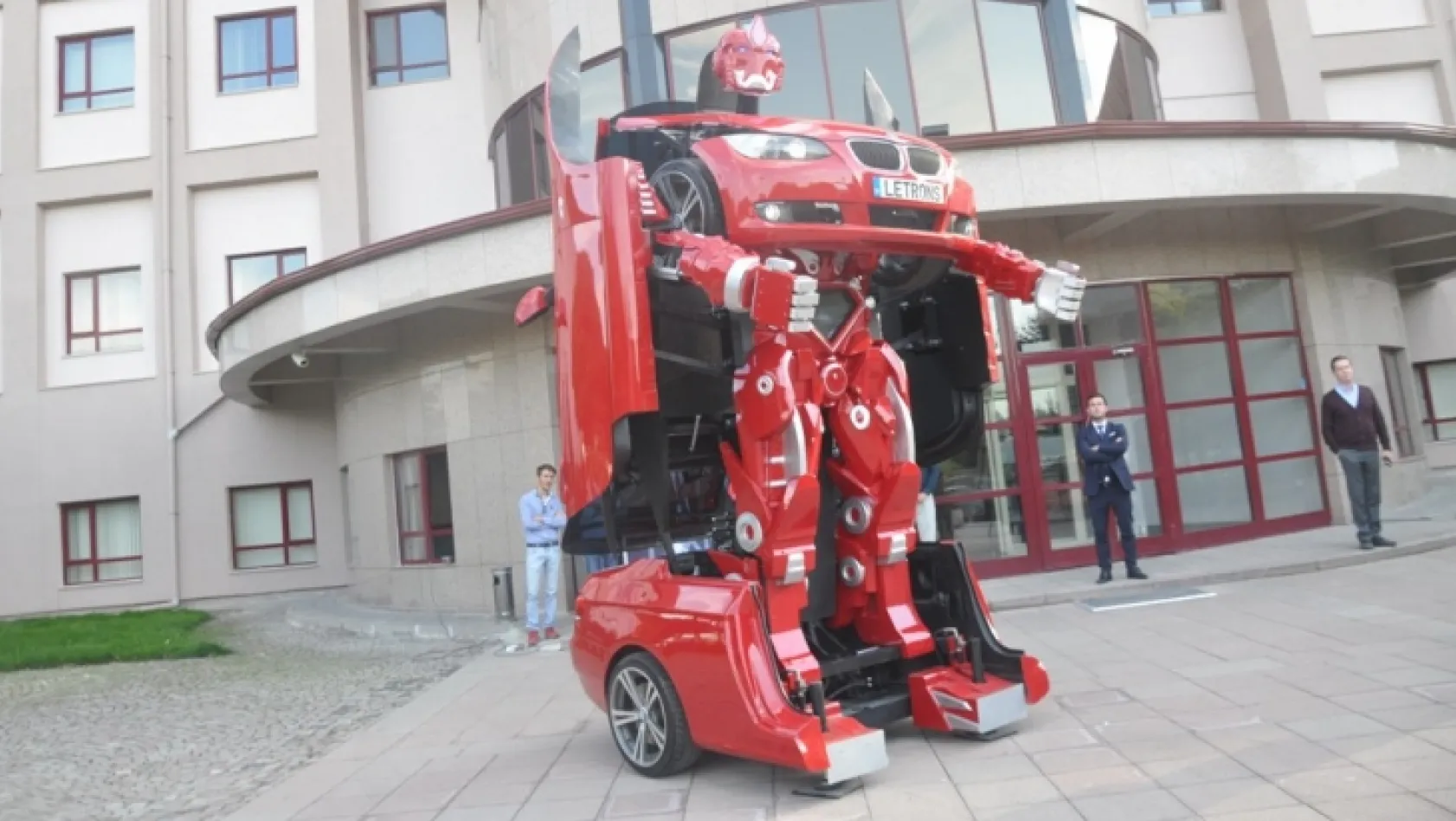Türk yapımı Transformers Letrons görücüye çıktı