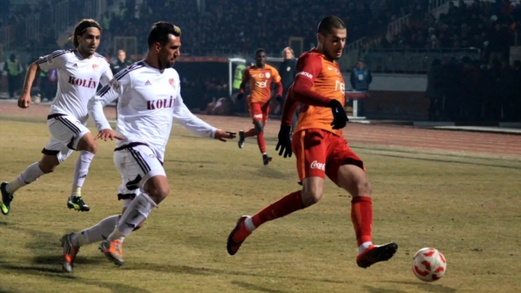 Elazığspor - Galatasaray maçından müthiş kareler