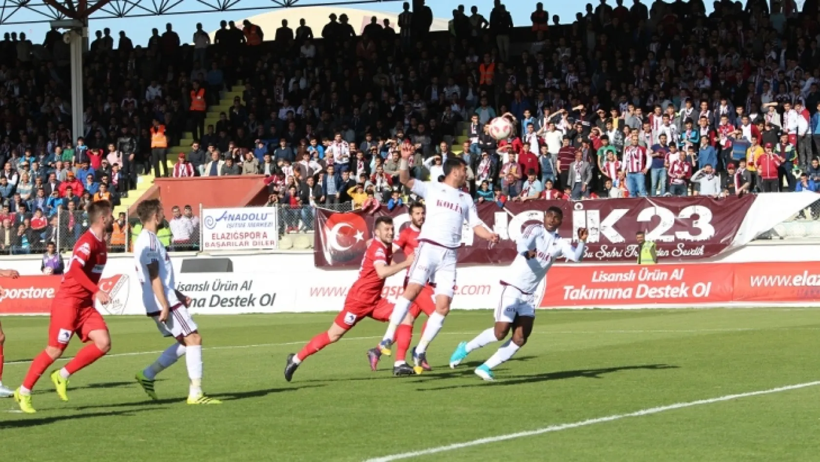 Elazığspor - Samsunspor maçının fotoğrafları