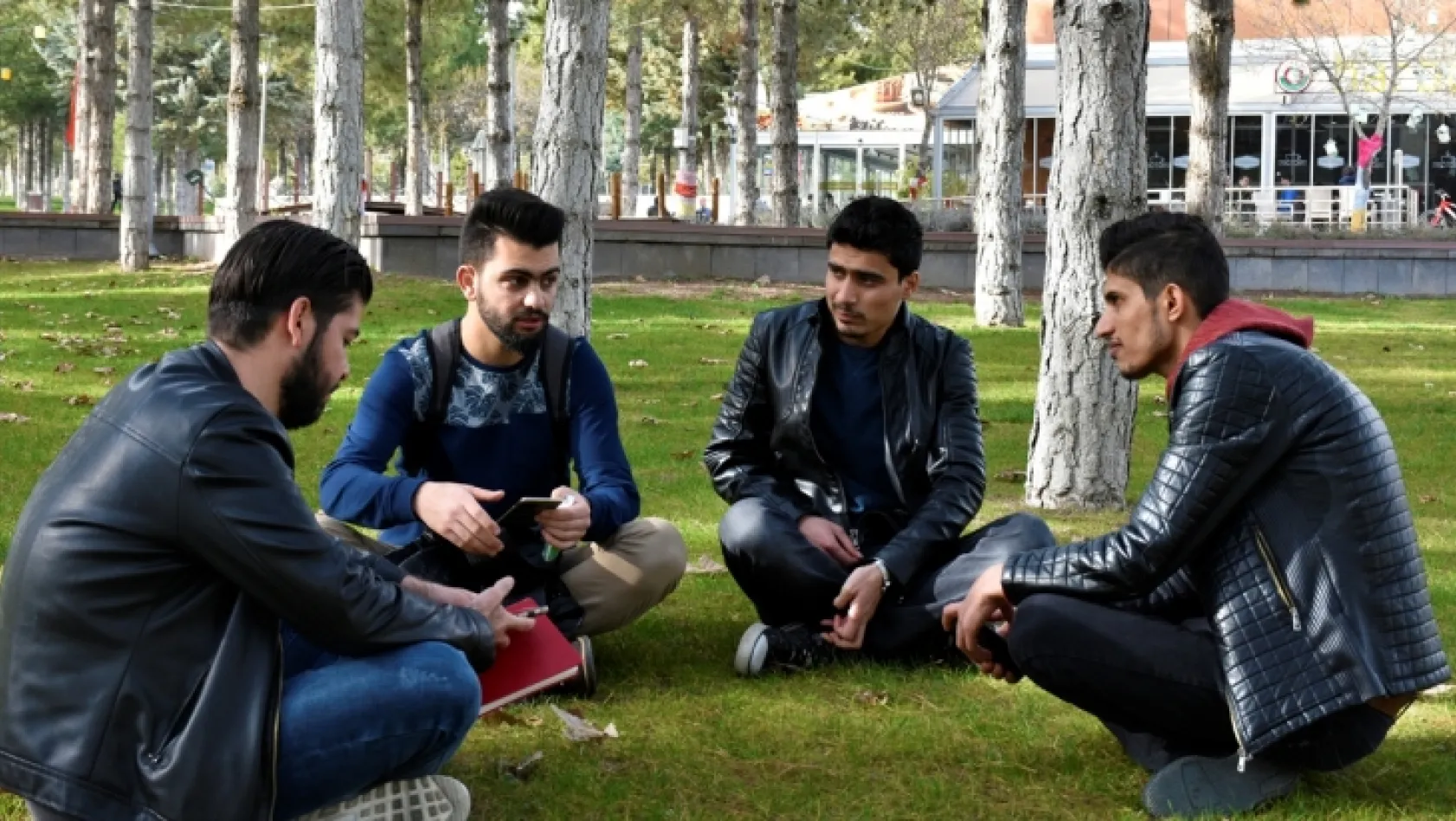 Üniversite hayalleri Türkiye'de gerçekleşti