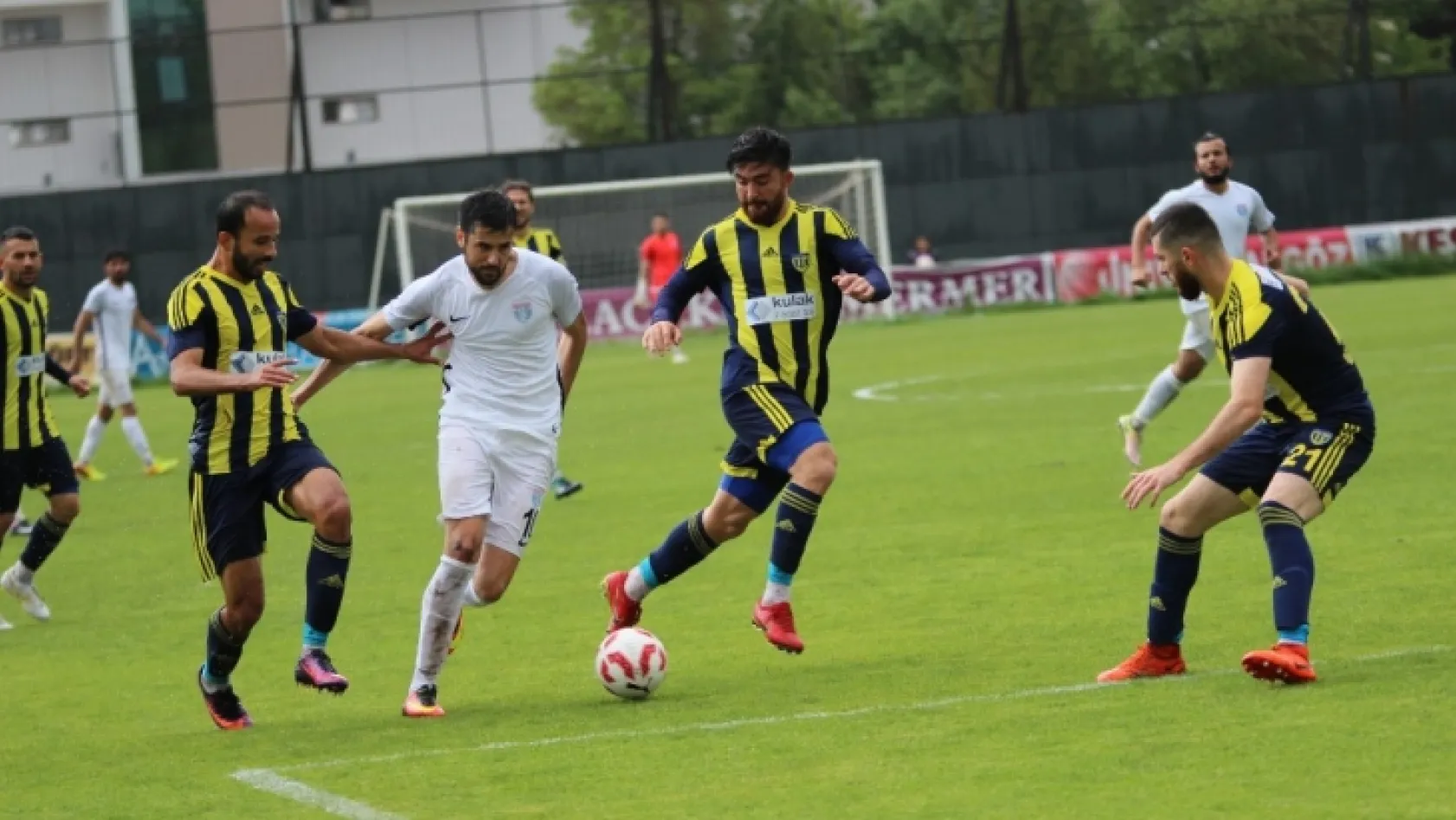 Elaziz Belediyespor - Tarsus İdmanyurdu maçından özel kareler