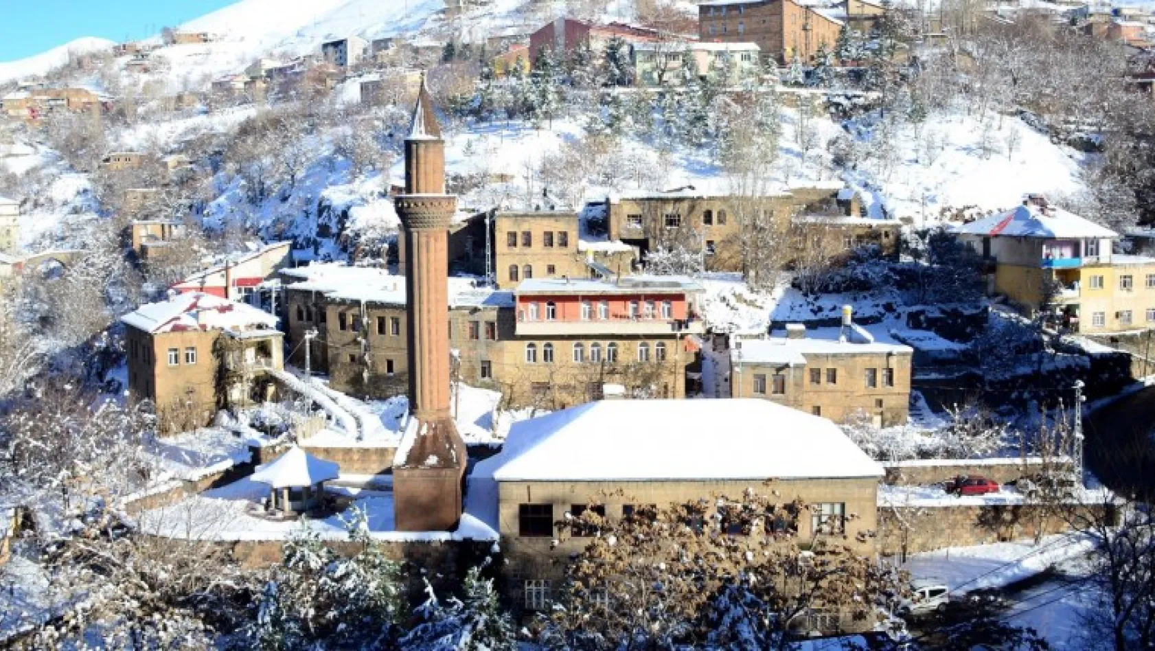 Tarihi kent Bitlis'te kış güzelliği