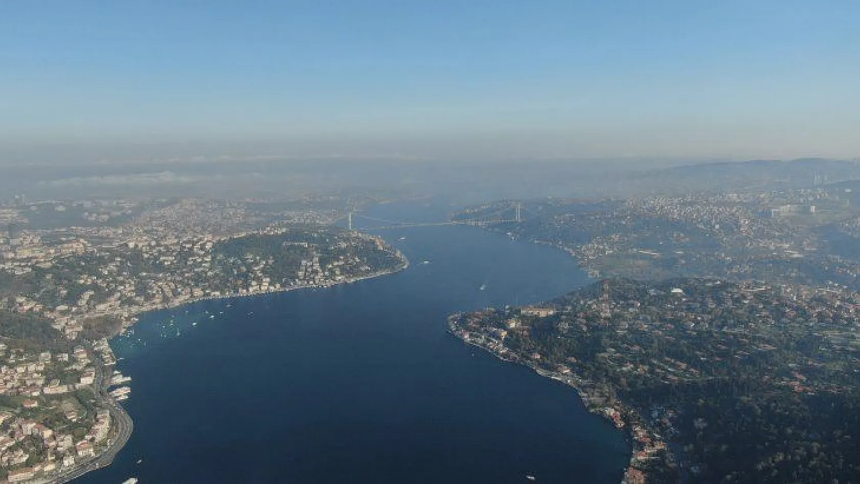 Sis altındaki İstanbul havadan görüntülendi