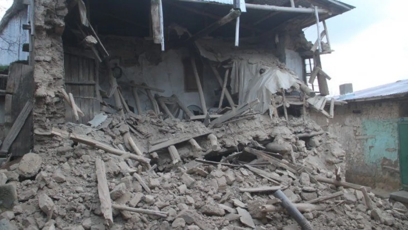 Sivrice'deki depremden fotoğraflar