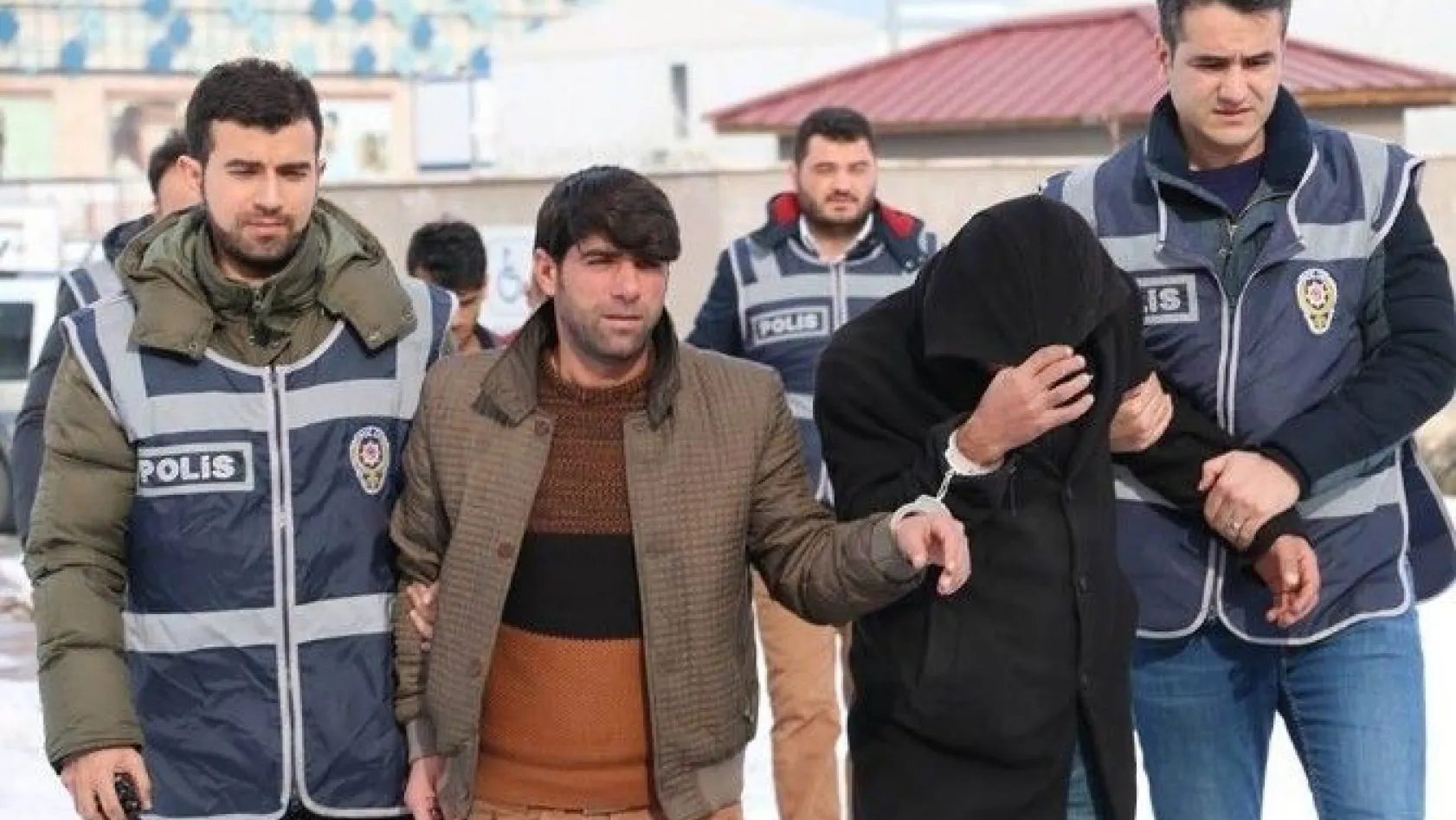 Sivas'ta telefon dolandırıcıları yakalandı
